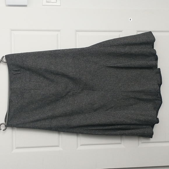 Skirt - Picture 2 of 7